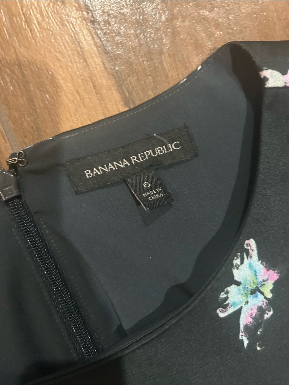 Banana Republic Black Dress with Floral Accents Size 6 - Picture 3 of 4